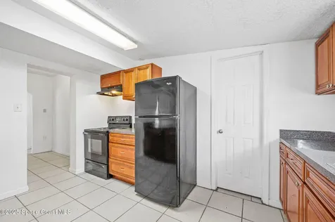 907 Espanola Way Melbourne FL 32901