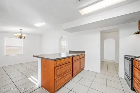 907 Espanola Way Melbourne FL 32901