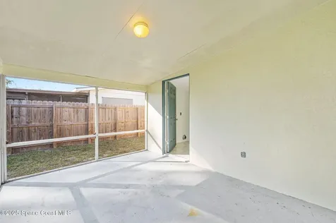 907 Espanola Way Melbourne FL 32901