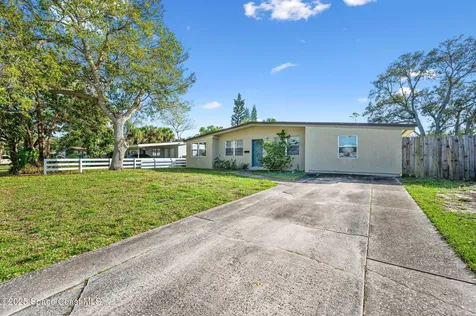 907 Espanola Way Melbourne FL 32901