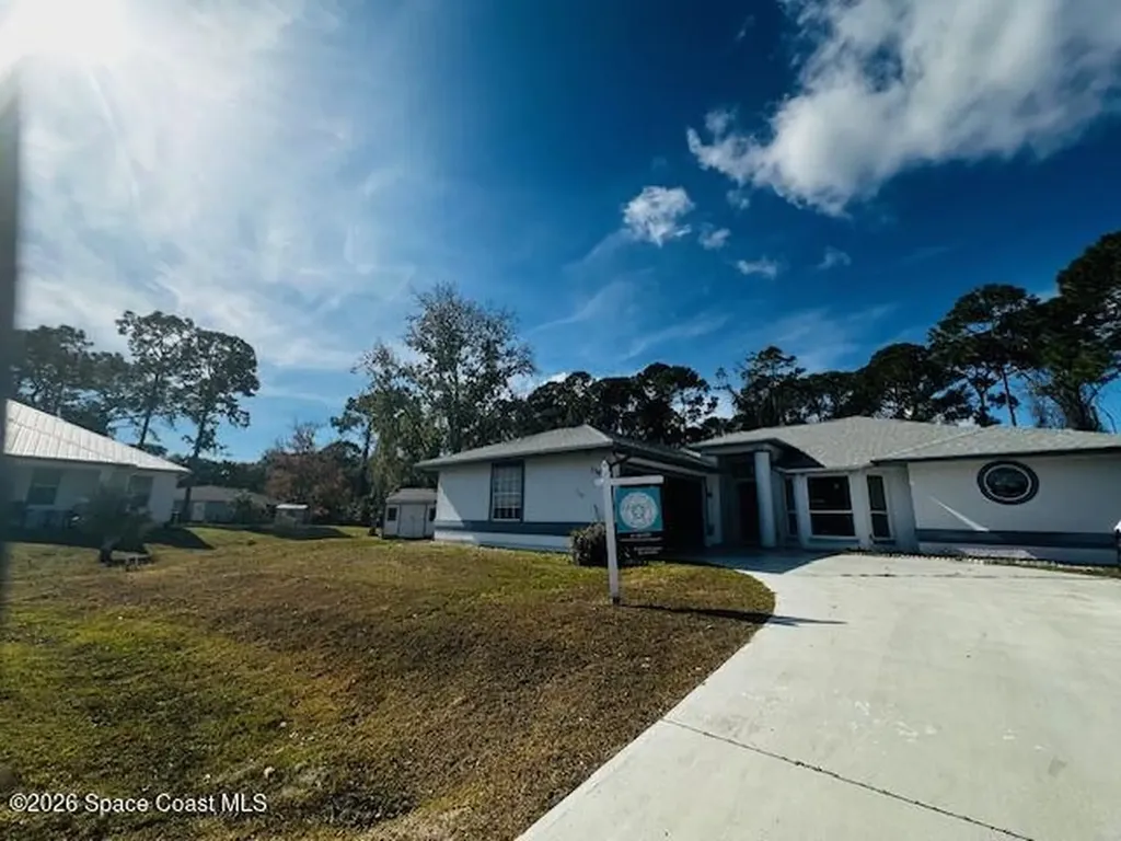 298 Dobbins Road NW Palm Bay FL 32907