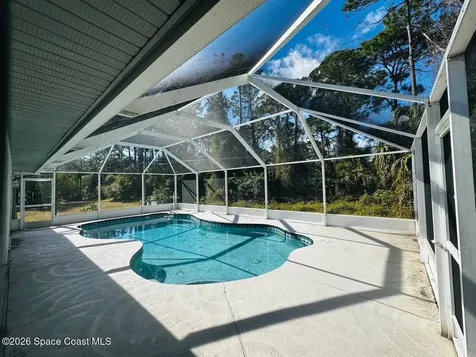 298 Dobbins Road NW Palm Bay FL 32907