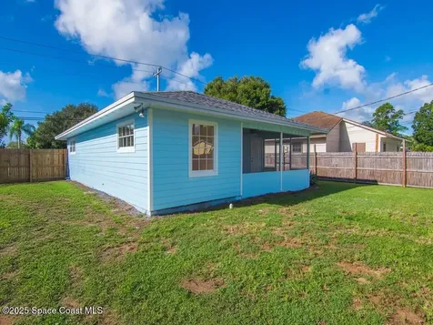 2946 1st Street SW Vero Beach FL 32968