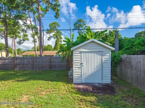 2946 1st Street SW Vero Beach FL 32968