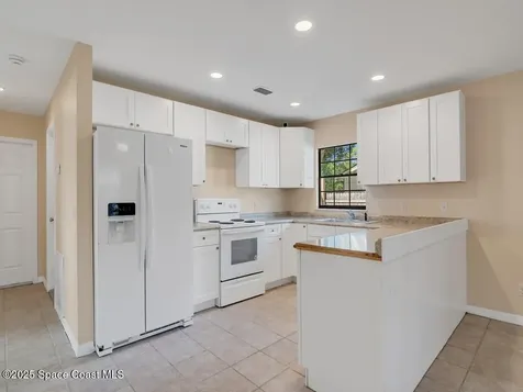 2946 1st Street SW Vero Beach FL 32968