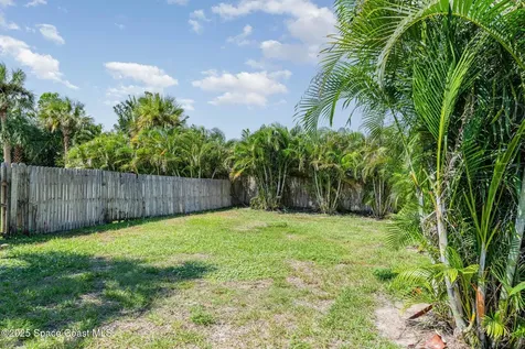122 Niemira Avenue Indialantic FL 32903