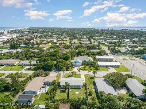 122 Niemira Avenue Indialantic FL 32903