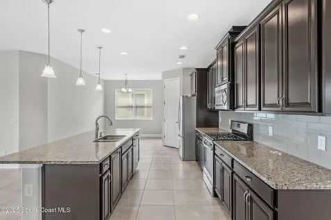 7427 Bluemink Lane Melbourne FL 32940