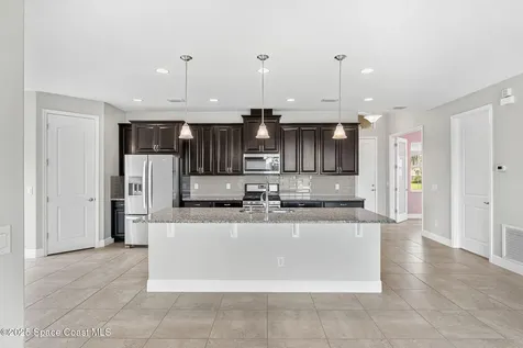 7427 Bluemink Lane Melbourne FL 32940