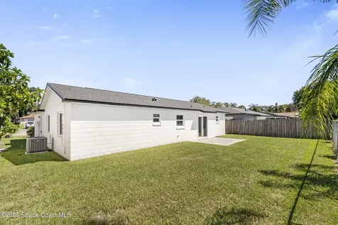 1430 Sara L Street Kissimmee FL 34744