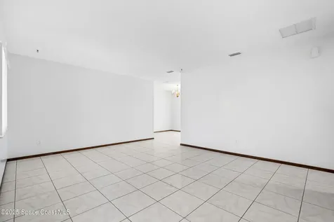 1430 Sara L Street Kissimmee FL 34744