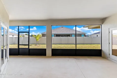 7075 Serpentine Court Grant-valkaria FL 32949