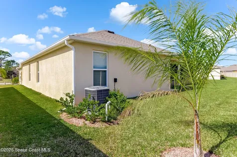 7075 Serpentine Court Grant-valkaria FL 32949