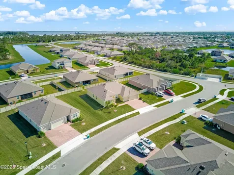 7075 Serpentine Court Grant-valkaria FL 32949