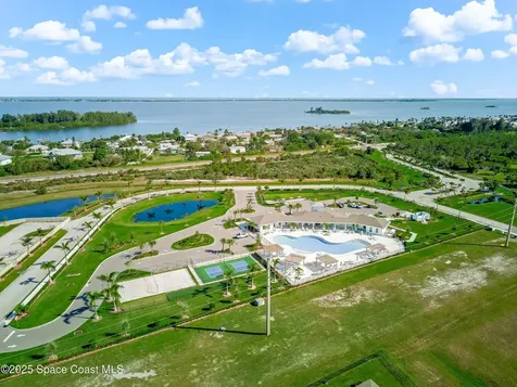 7075 Serpentine Court Grant-valkaria FL 32949
