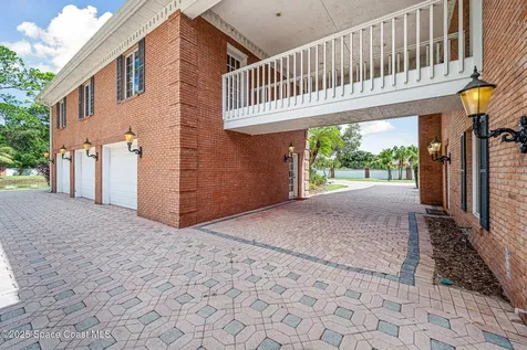2195 S Courtenay Parkway Merritt Island FL 32952