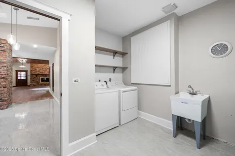 2195 S Courtenay Parkway Merritt Island FL 32952