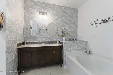 813 Del Mar Circle Melbourne FL 32904