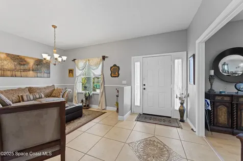 813 Del Mar Circle Melbourne FL 32904