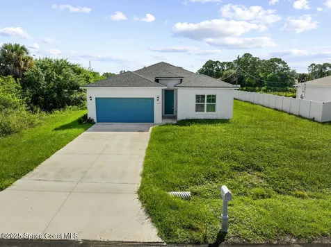 529 Tejon Avenue SW Palm Bay FL 32908