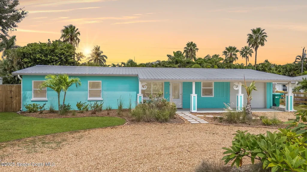 320 Avenida De La Vista Indialantic FL 32903