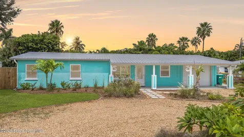 320 Avenida De La Vista Indialantic FL 32903