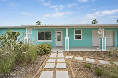 320 Avenida De La Vista Indialantic FL 32903