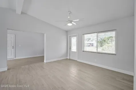 320 Avenida De La Vista Indialantic FL 32903