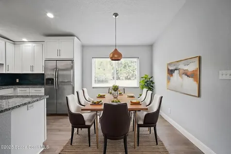 320 Avenida De La Vista Indialantic FL 32903