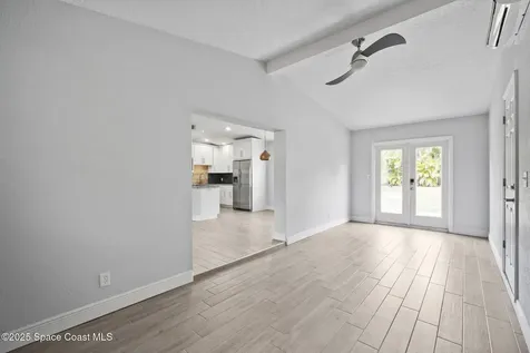 320 Avenida De La Vista Indialantic FL 32903