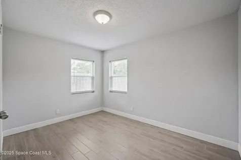 320 Avenida De La Vista Indialantic FL 32903