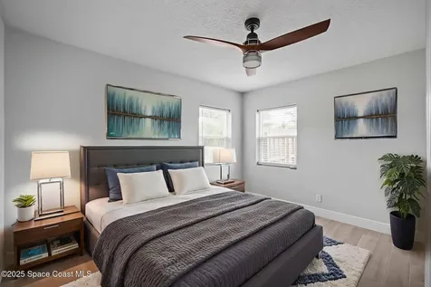 320 Avenida De La Vista Indialantic FL 32903