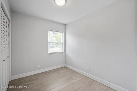 320 Avenida De La Vista Indialantic FL 32903