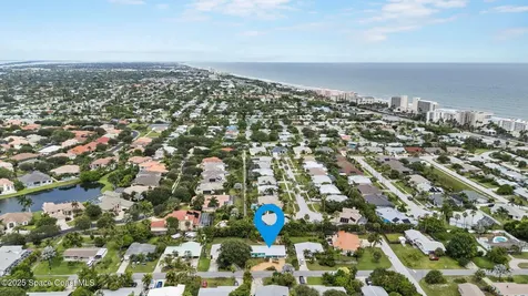 320 Avenida De La Vista Indialantic FL 32903