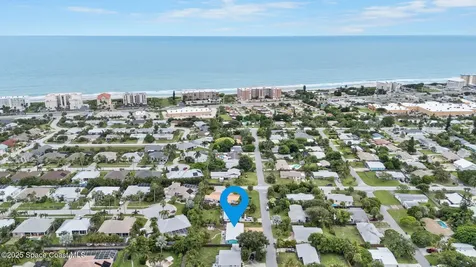 320 Avenida De La Vista Indialantic FL 32903
