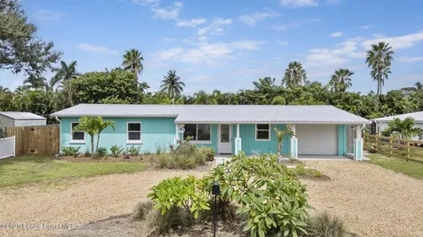 320 Avenida De La Vista Indialantic FL 32903