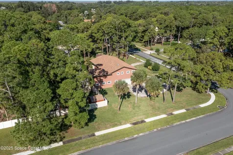 8001 Sugar Pine Drive Melbourne FL 32904