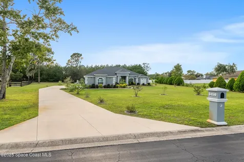 5450 NE 61st Avenue Road Silver Springs FL 34488