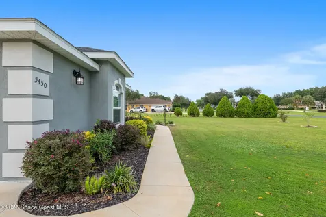 5450 NE 61st Avenue Road Silver Springs FL 34488