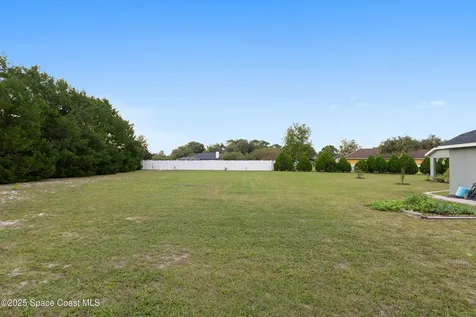 5450 NE 61st Avenue Road Silver Springs FL 34488
