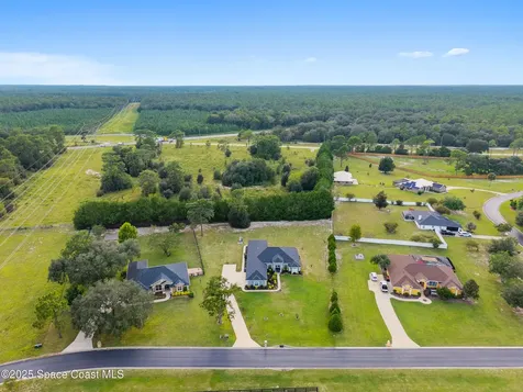 5450 NE 61st Avenue Road Silver Springs FL 34488