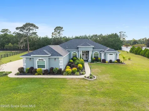 5450 NE 61st Avenue Road Silver Springs FL 34488
