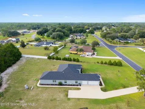 5450 NE 61st Avenue Road Silver Springs FL 34488