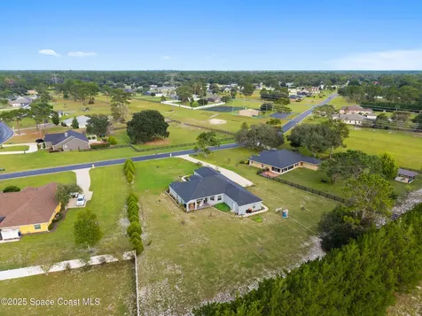 5450 NE 61st Avenue Road Silver Springs FL 34488
