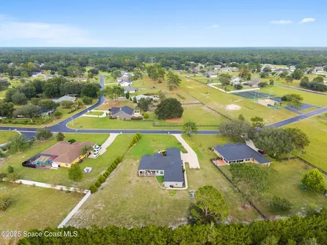 5450 NE 61st Avenue Road Silver Springs FL 34488