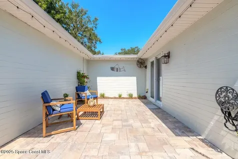 18 E Magnolia Avenue Port Orange FL 32127