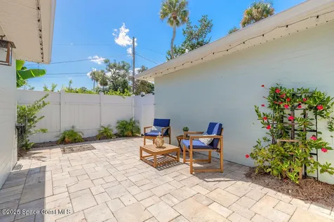 18 E Magnolia Avenue Port Orange FL 32127