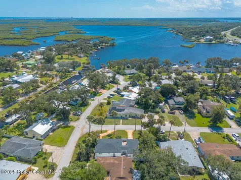 18 E Magnolia Avenue Port Orange FL 32127