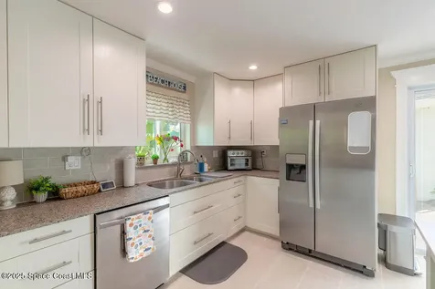 18 E Magnolia Avenue Port Orange FL 32127