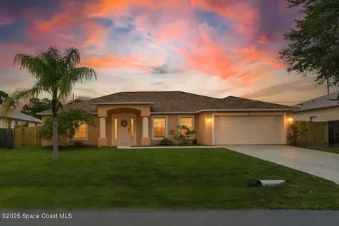 391 Bougainvillea Street NW Palm Bay FL 32907